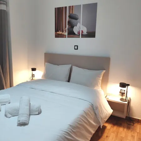 Apartment Homey In